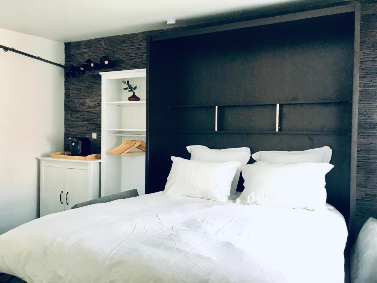 לונל Guesthouse La Costiere - Logements Independants - Espace Piscine Jacuzzi מראה חיצוני תמונה