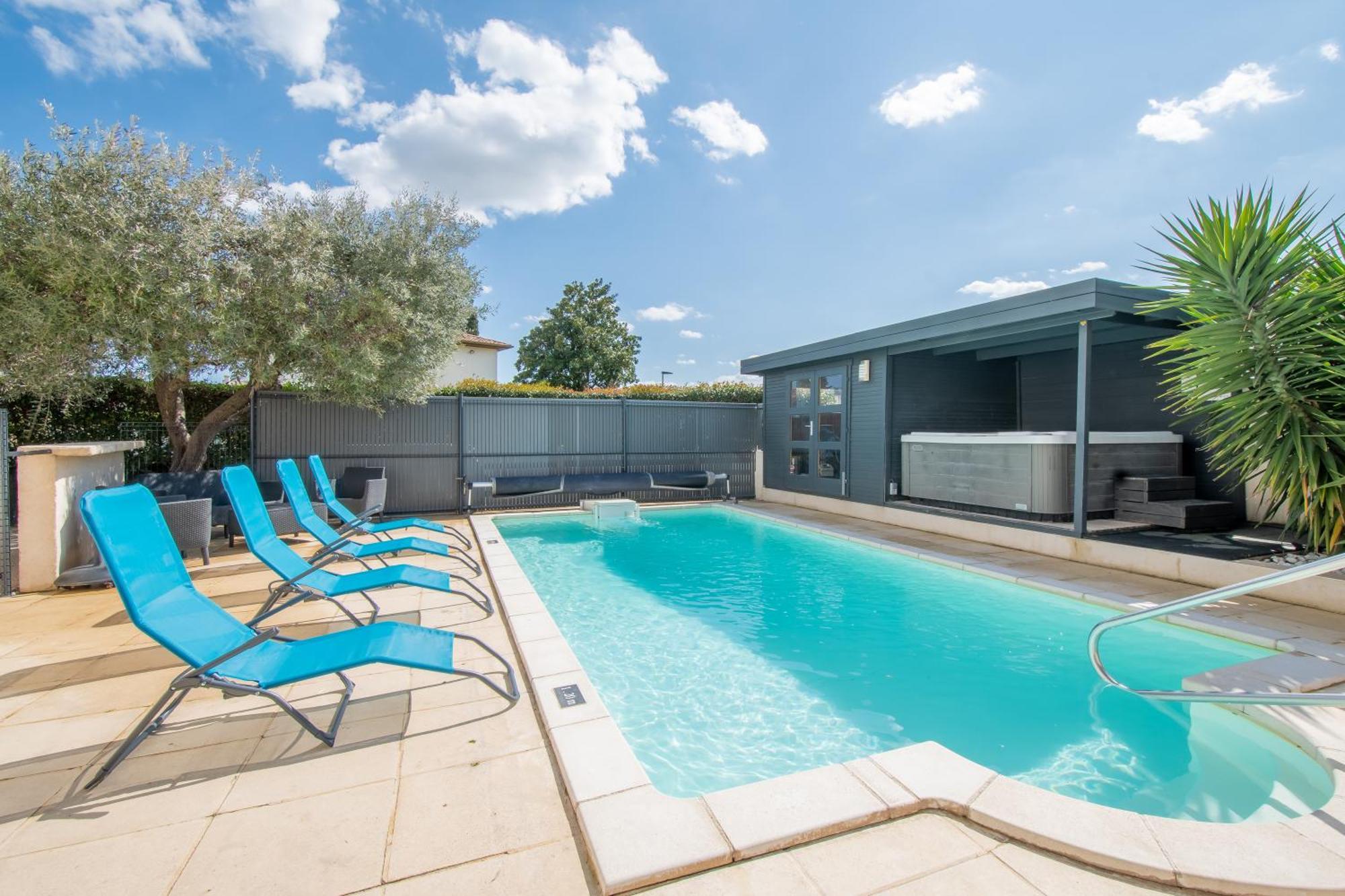 לונל Guesthouse La Costiere - Logements Independants - Espace Piscine Jacuzzi מראה חיצוני תמונה