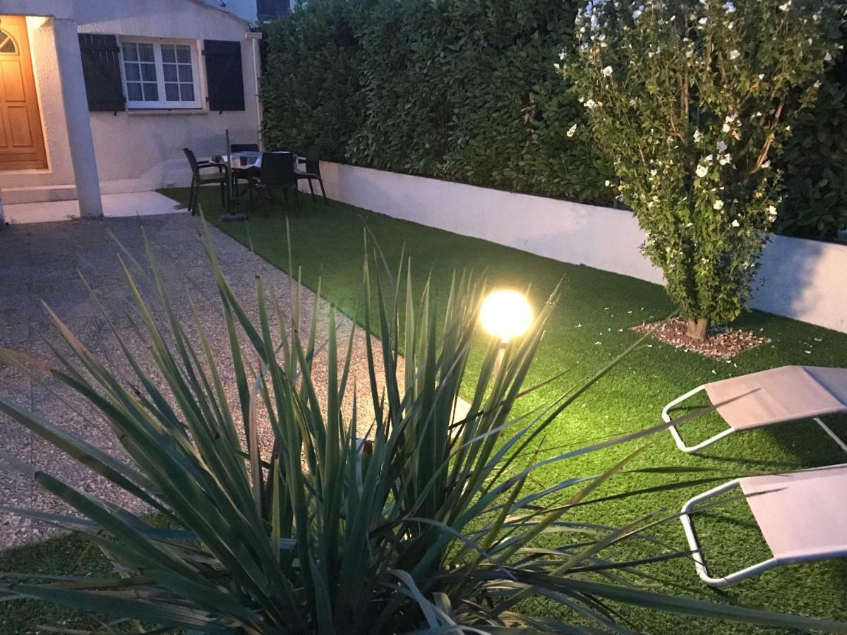 לונל Guesthouse La Costiere - Logements Independants - Espace Piscine Jacuzzi מראה חיצוני תמונה