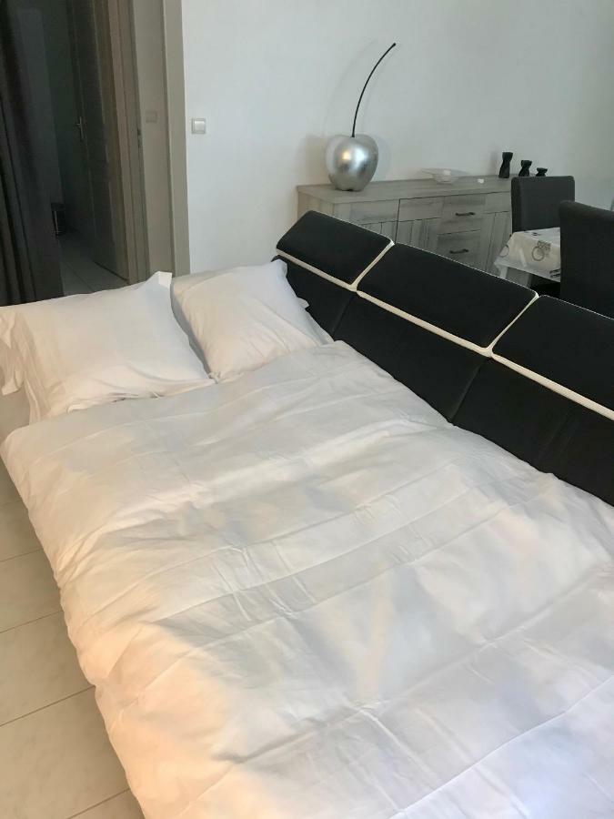 לונל Guesthouse La Costiere - Logements Independants - Espace Piscine Jacuzzi מראה חיצוני תמונה